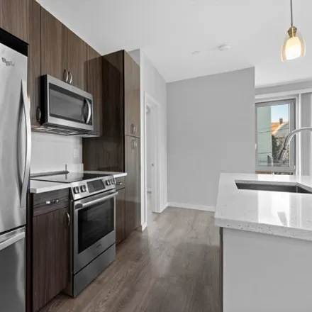 Image 3 - 640 Boston Avenue, Medford Hillside, Medford, MA 02144, USA - Apartment for rent
