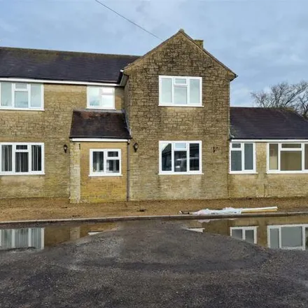 Rent this 4 bed house on Otter Nurseries in B3081, Stoney Stoke