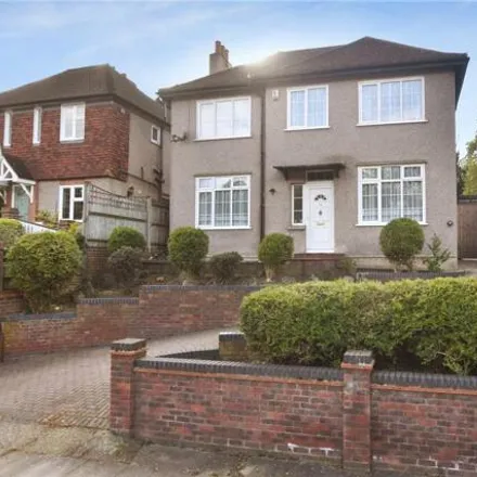 Buy this 5 bed house on Baldwyn's Park in London, DA5 2BE