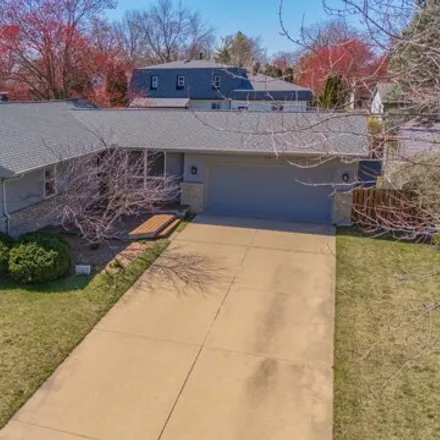 Image 2 - 165 Cheltenham Drive, Normal, IL 61761, USA - House for sale