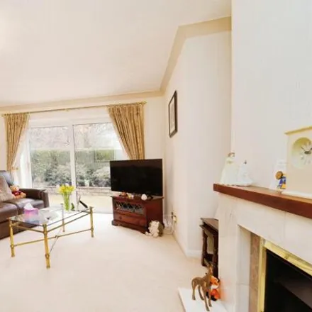 Image 2 - Priory Court, Burnley, BB11 3RN, United Kingdom - House for sale