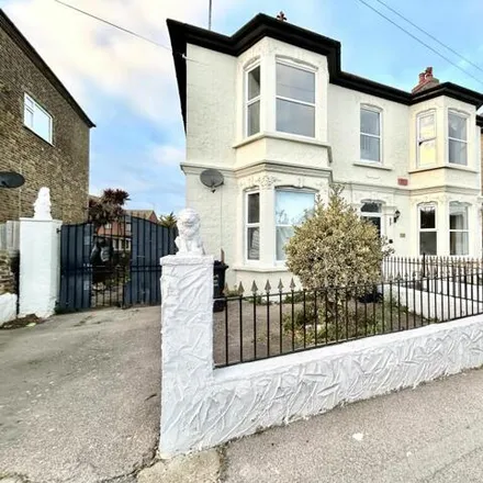 Buy this 6 bed house on Canterbury Road in Margate, CT9 5DF