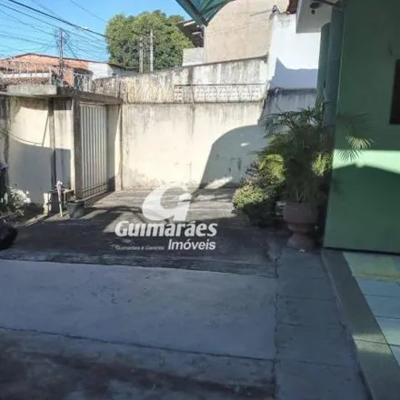 Buy this 4 bed house on Rua Tenente Moacir Matos 824 in Montese, Fortaleza - CE