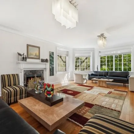 Image 3 - 1426 Chicago Avenue, Evanston, IL 60201, USA - House for sale