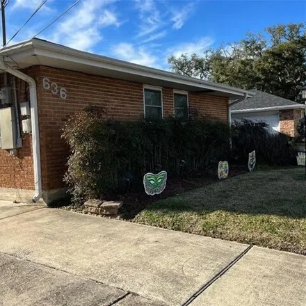 Rent this 3 bed house on 636 Gordon Avenue in Harahan, Jefferson Parish