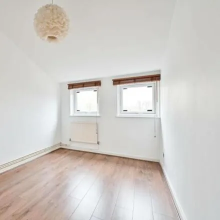 Image 1 - Bracknell Close, London, N22 5RZ, United Kingdom - Apartment for sale