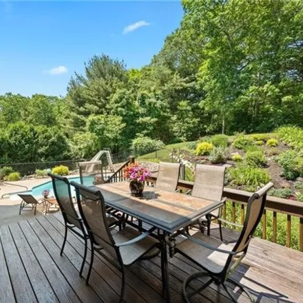 Image 8 - 229 Orchard Woods Drive, North Kingstown, RI 02874, USA - House for sale