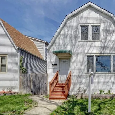Buy this 4 bed house on 5410 West Parker Avenue in Chicago, IL 60639