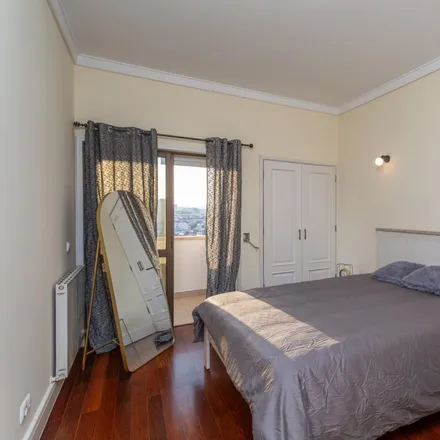 Rent this 8 bed room on Rua Jorge Castilho in 1900-221 Lisbon, Portugal