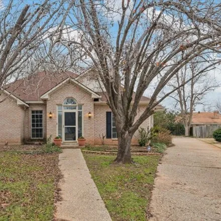Buy this 4 bed house on 1414 Preston Ct in Bossier City, Louisiana