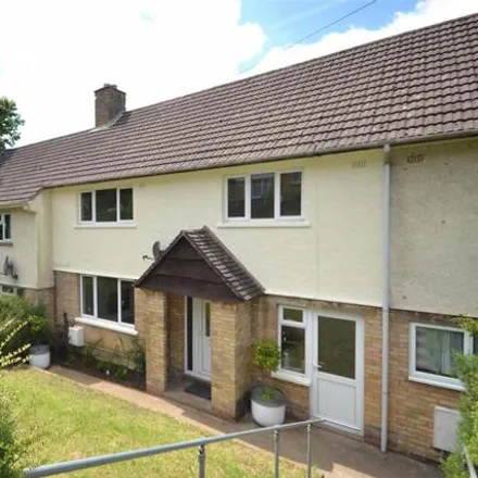 Rent this 3 bed townhouse on Catherine Way in Batheaston, BA1 7PA