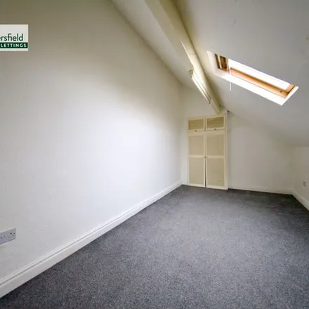 Image 7 - Moor Bottom Road, Huddersfield, HD1 3JN, United Kingdom - Apartment for rent