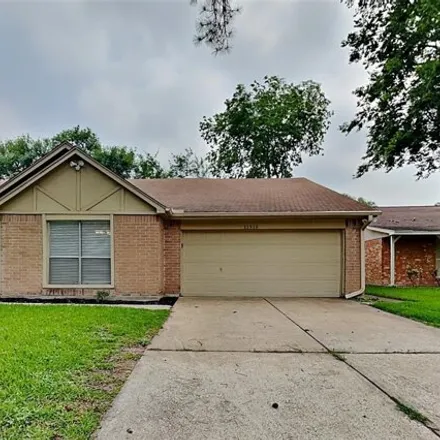 Rent this 3 bed house on 11942 Osage Park Drive in Harris County, TX 77065