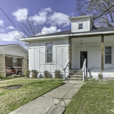 Buy this 3 bed house on 2530 Yale Avenue in Memphis, TN 38112