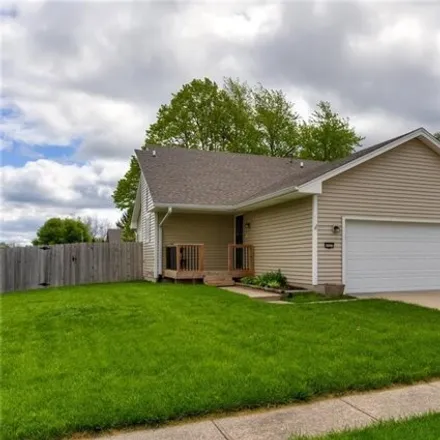 Buy this 2 bed house on 8278 Meredith Drive in Urbandale, IA 50322
