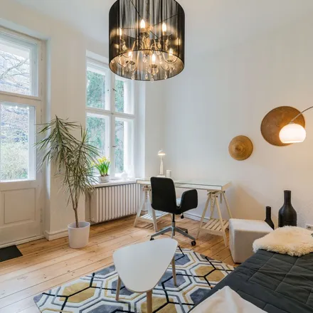 Rent this 3 bed apartment on Rotdornstraße 5 in 12161 Berlin, Germany