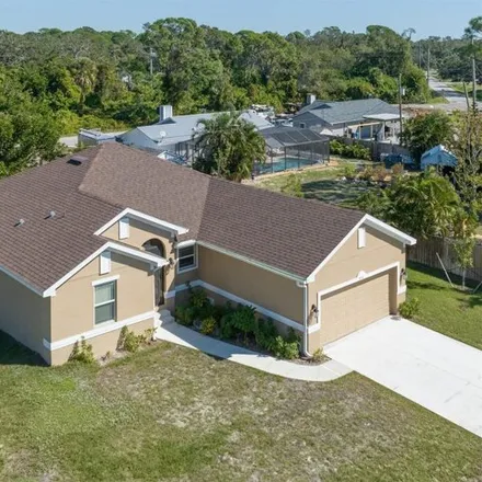 Rent this 3 bed house on 804 Euclid Road in Sarasota County, FL 34293