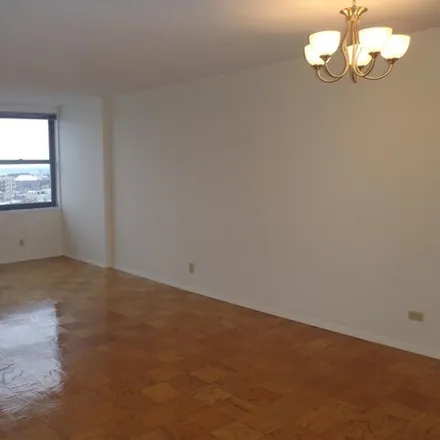 Image 2 - Tower I, 700 Boulevard East, Guttenberg, NJ 07093, USA - Condo for rent