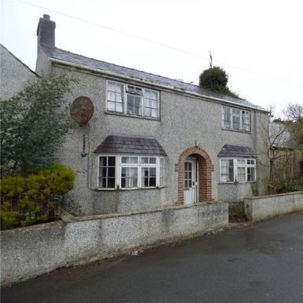Rent this 3 bed house on Tŷ Hen Road in Bryngwran, LL65 3PU