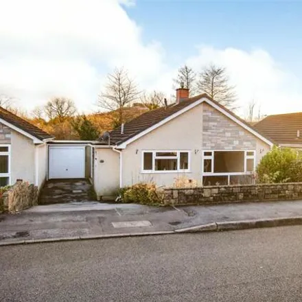 Buy this 3 bed house on Maes-y-Dderwen in Carmarthen, SA31 3LX