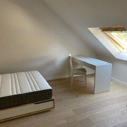 Rent this 3 bed apartment on Avenue Léopold Wiener - Léopold Wienerlaan 107 in 1170 Watermael-Boitsfort - Watermaal-Bosvoorde, Belgium
