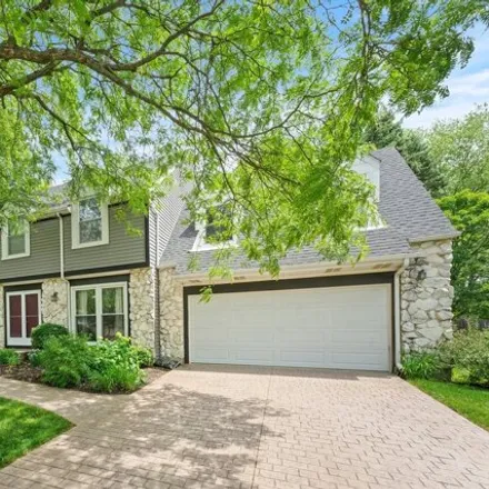 Image 2 - 2107 Cherrywood Circle, Naperville, IL 60565, USA - House for sale