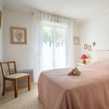 Rent this 1 bed apartment on Avenue de Saint-Aygulf au Muy in 83370 Fréjus, France