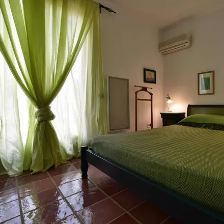 Rent this 3 bed house on Gialos in Makedonomachon Stilianou Kelaidi ke Christou Makri, Plakias
