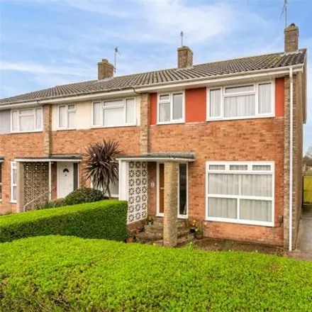 Buy this 3 bed house on Larkfield Close in Lancing, BN15 8DP