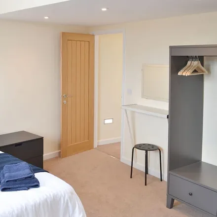 Rent this 3 bed duplex on Bishopsteignton in TQ13 0BJ, United Kingdom