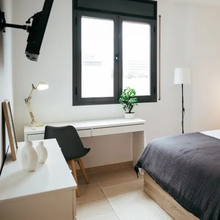 Rent this 5 bed room on Passatge de la Llacuna in 08001 Barcelona, Spain