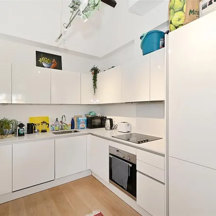 Image 2 - Towpath House, Clyde Square, London, E14 7TB, United Kingdom - Apartment for rent