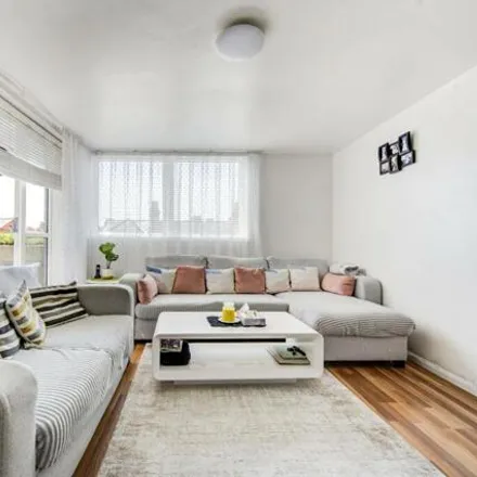 Buy this 1 bed apartment on 88-90 Third Avenue in Kensal Town, London