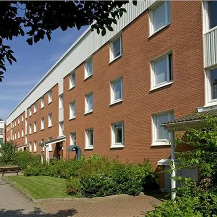 Rent this 3 bed apartment on Gymnasistgatan 29b in 214 58 Malmo, Sweden