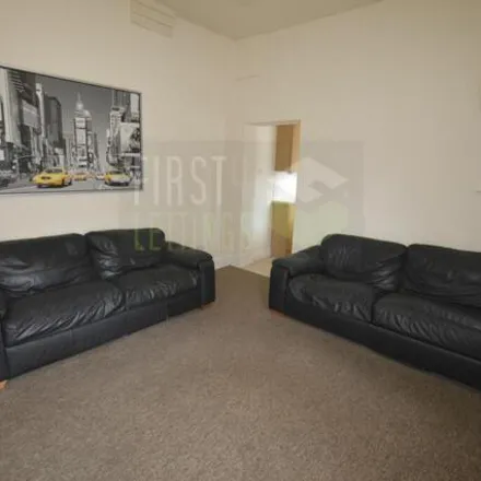 Rent this 5 bed townhouse on Herschell Street in Leicester, LE2 1LD