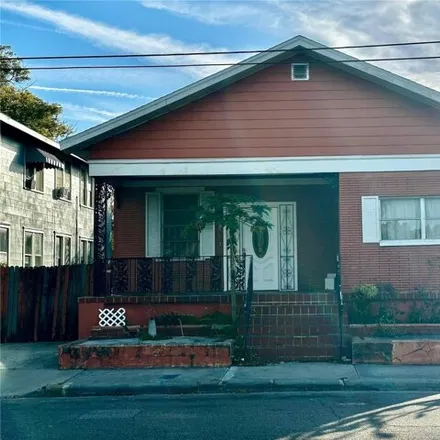 Rent this 3 bed house on 15th Street @ 19th Avenue in North 15th Street, La Casa