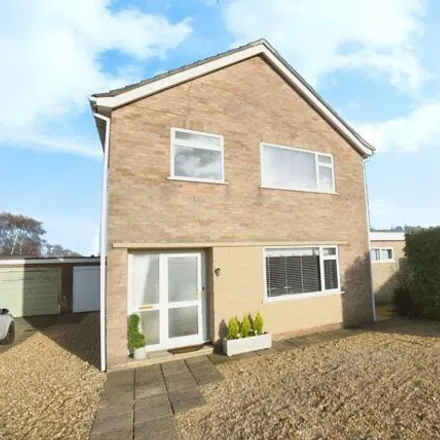 Buy this 3 bed house on 5th Avenue in Wisbech, PE13 2BL