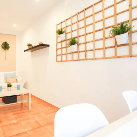 Rent this 1 bed apartment on Madrid in Fitz Burger, Calle de Gabriel Lobo