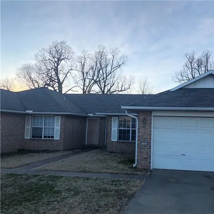 Rent this 3 bed duplex on 4729 CB Place in Springdale, AR 72764