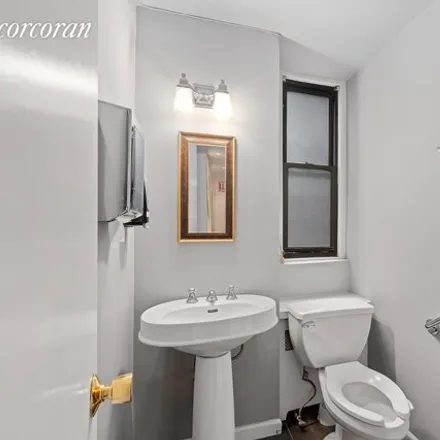 Image 6 - 142 East 71st Street, New York, NY 10021, USA - Apartment for sale