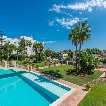 Rent this 3 bed townhouse on unnamed road in 29602 Marbella, Spain