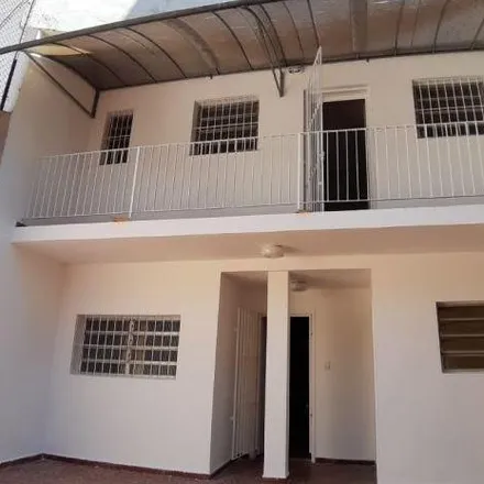 Rent this 3 bed house on Rua Ytaipu in Mirandópolis, São Paulo - SP
