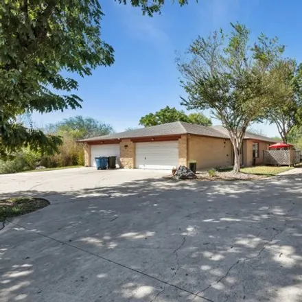 Image 2 - 1805 Post Road, Glenbrook, New Braunfels, TX 78130, USA - House for rent