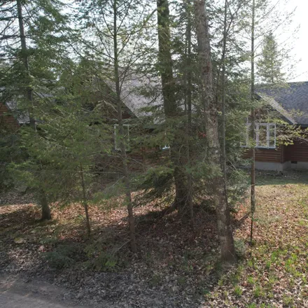 Image 6 - Lake Shore Drive, Charlevoix Township, MI 49720, USA - House for sale