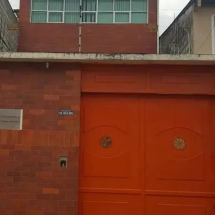 Buy this studio house on 2 Peatonal 11A NO in 090704, Guayaquil