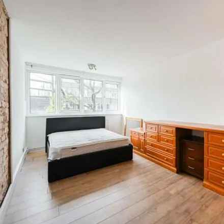 Image 3 - 88-95 Musbury Street, Ratcliffe, London, E1 0PG, United Kingdom - Apartment for sale