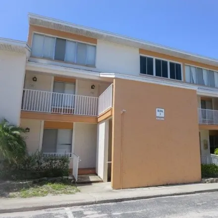 Buy this 3 bed condo on 643 99th Avenue North in Saint Petersburg, FL 33702
