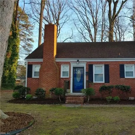 Rent this 2 bed house on 1123 Frank Street in Cherokee Heights, Norfolk