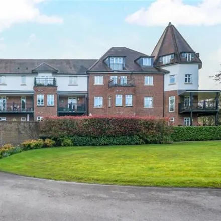 Buy this 2 bed apartment on Beacon Crescent in Hindhead, GU26 6UG