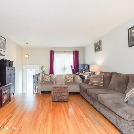 Image 7 - 439 Jefferson Avenue, New York, NY 10306, USA - Duplex for sale